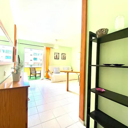 Bonito Apartamento De Un Dormitorio, Con Vista A La Piscina En Costa De Silencio, Tenerife Sur