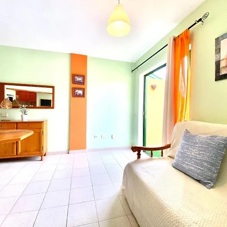 Bonito Apartamento De Un Dormitorio, Con Vista A La Piscina En Costa De Silencio, Tenerife Sur * Costa Del Silencio