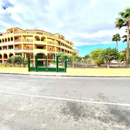 Bonito Apartamento De Un Dormitorio, Con Vista A La Piscina En Costa De Silencio, Tenerife Sur Apartment *